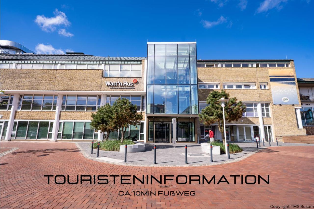 Grosszuegige Ferienwohnung Mit Terrasse Busum Exterior photo