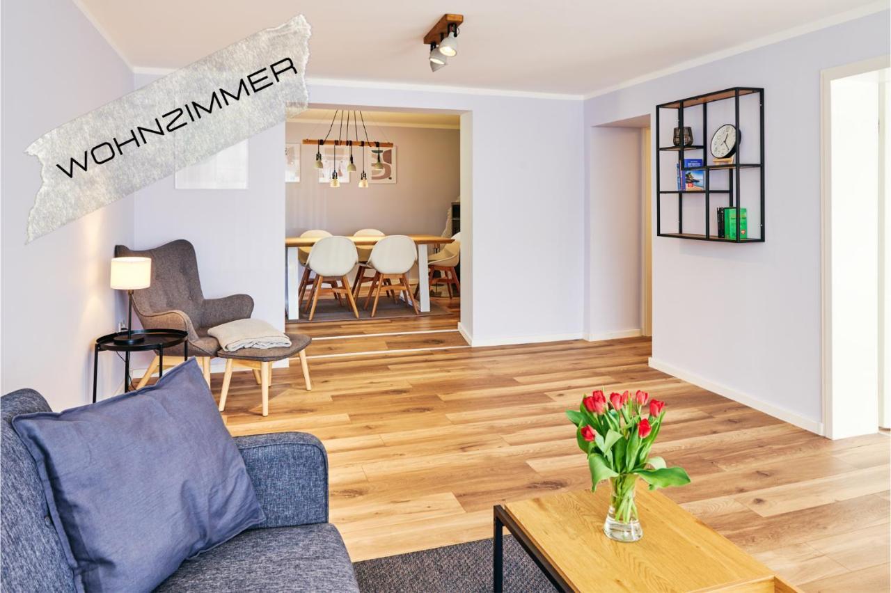 Grosszuegige Ferienwohnung Mit Terrasse Busum Exterior photo